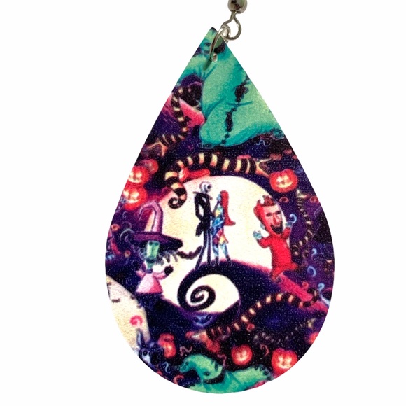 🌻3 for$12🖤 Earrings Nightmare before Christmas - Picture 2 of 5